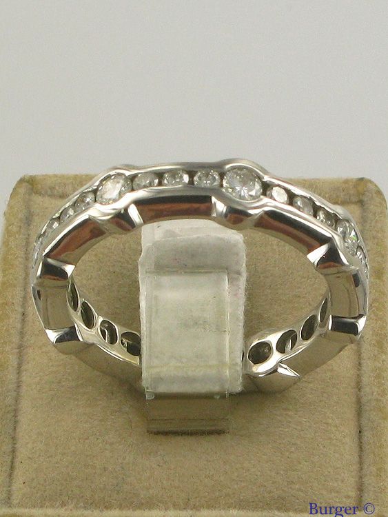 Allgemein - 18k White Gold Alliance ring with Diamonds
