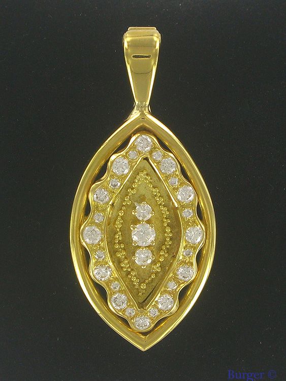 Miscellaneous - 18K Yellow Gold Pendant with Diamonds