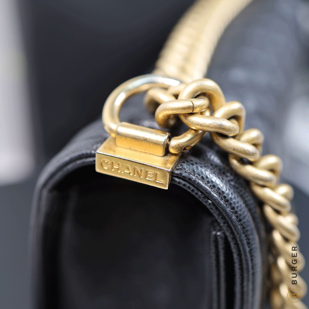 Chanel boy online medium price 2019