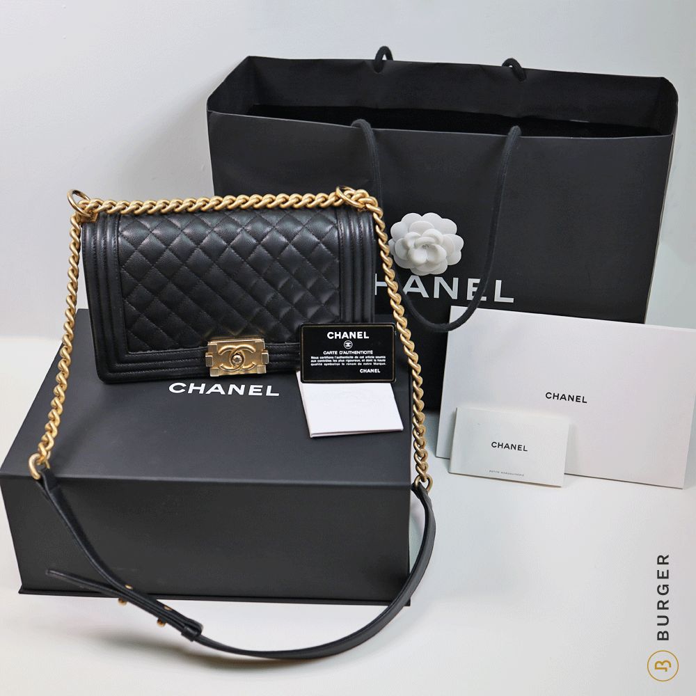 CHANEL Boy Bag Medium 2019 - Chanel - Luxury items - Juwelier Burger
