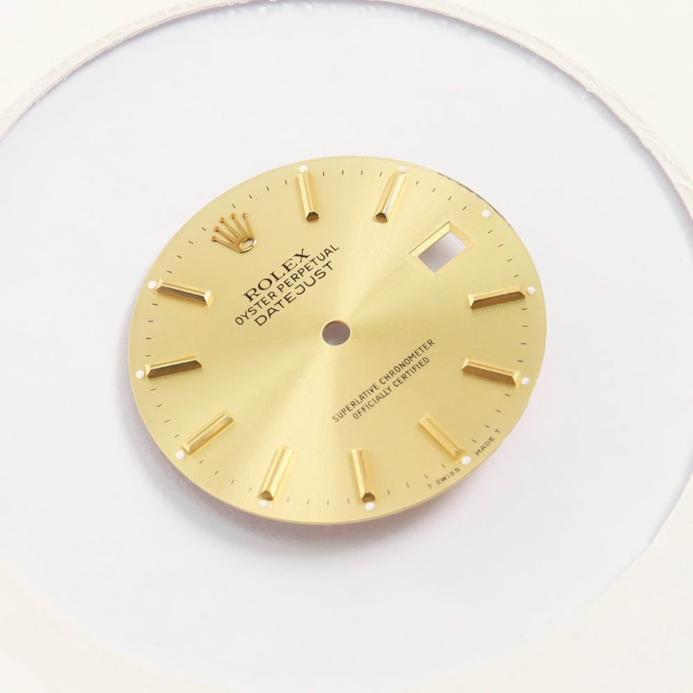 Rolex - Datejust 36 Dial Gold Tritium