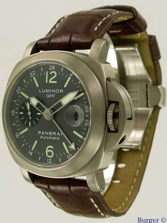 Luminor gmt panerai best sale automatic titanium 300m