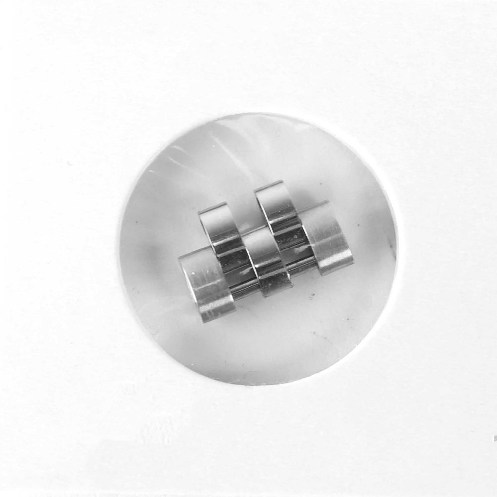 Tudor - Monochrome Link 16 MM