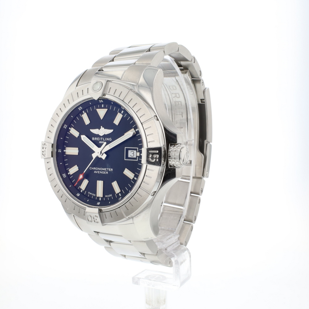 Avenger 43 Steel Black
