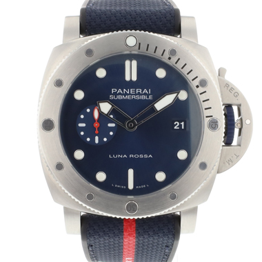 Panerai - Luminor Submersible 44MM Luna Rossa