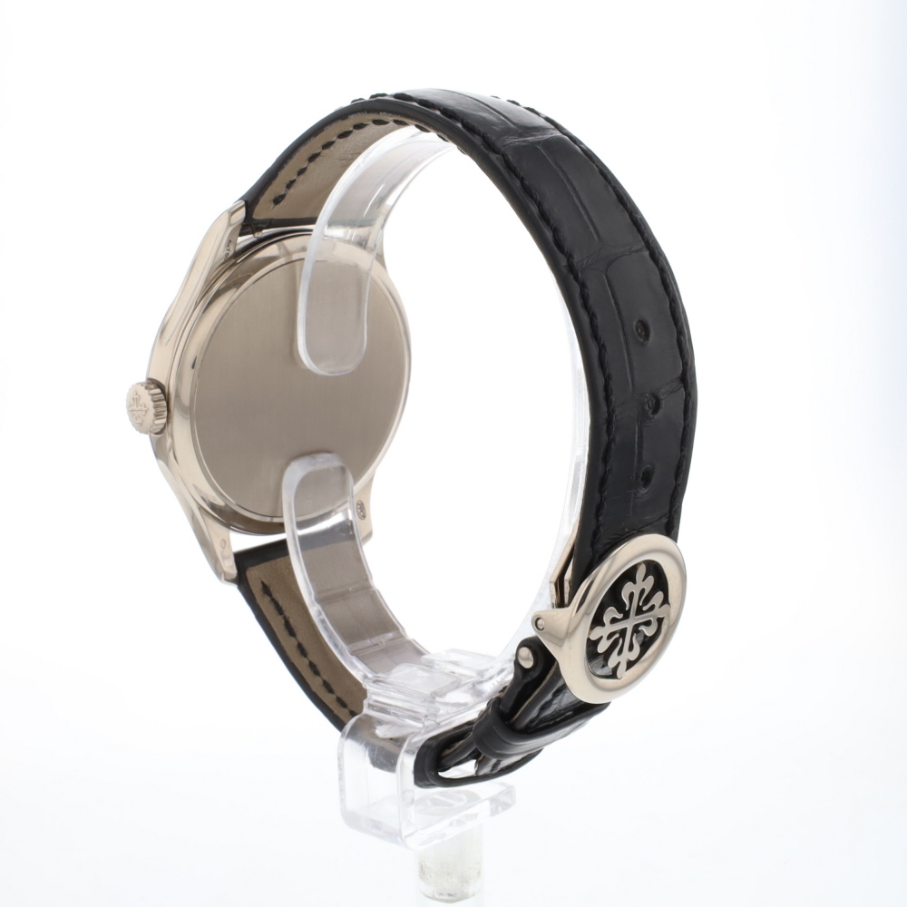 Calatrava 39 Black Dial